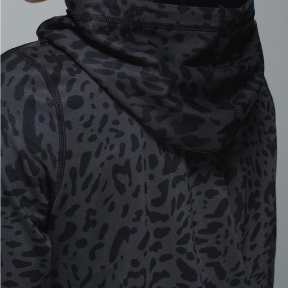 Lululemon Namaskar Hoodie Animal Swirl Deep Coal Black / Black Size 4 - Picture 6 of 16
